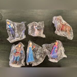 Set of 6 Sealed Disney Frozen Cake Decorations Plastic Toys
